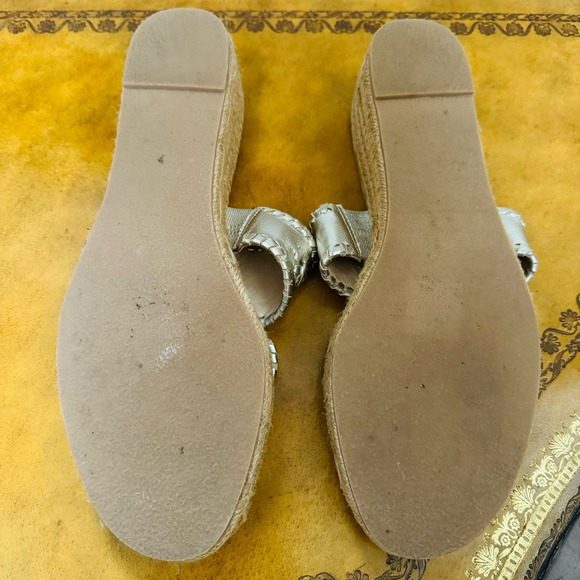 JACK ROGERS JACKS Jute Wrapped MID WEDGE Gold Leather Thong Sandals Sz 9 - Picture 7 of 15